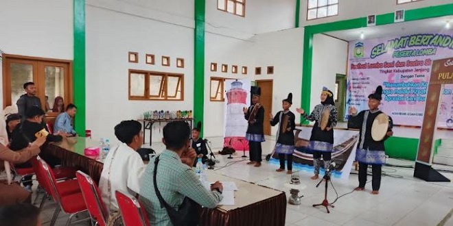 Pelajar SD dan SMP mengikuti lomba seni FLS3N 2026 di SMPN 3 Ingin Jaya, Aceh Besar