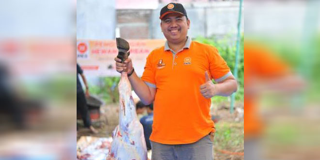 Penyerahan sapi kurban oleh Fraksi PKS DPRK Banda Aceh kepada DPD PKS Kota Banda Aceh