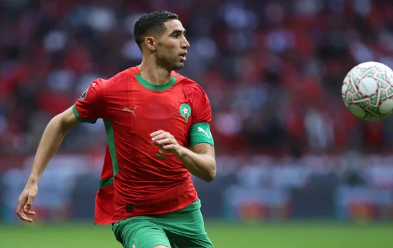 Pemain Timnas Maroko merayakan kemenangan bersama di lapangan