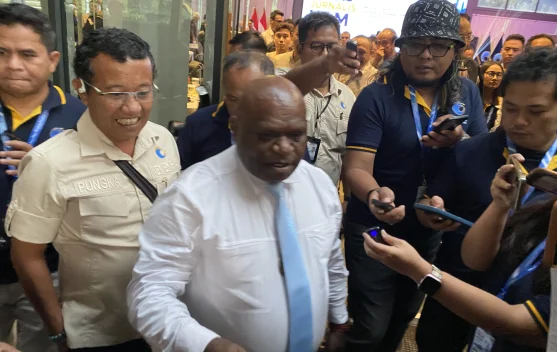 Menteri HAM Natalius Pigai berbicara tentang perlindungan pers dan kebebasan media