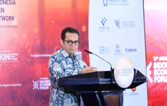 Wamenkomdigi Nezar Patria membahas krisis industri media dan ancaman kualitas informasi