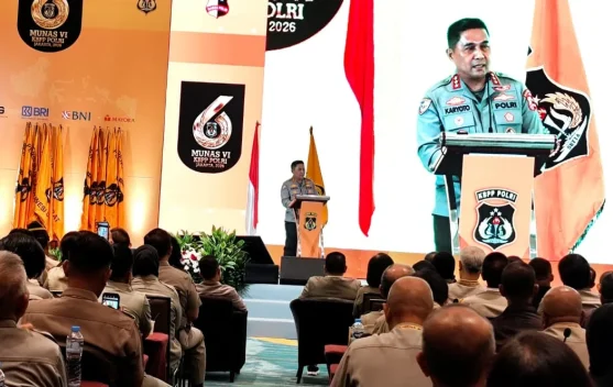 Kabaharkam Polri Komjen Karyoto membuka Munas VI KBPP Polri di Jakarta Selatan