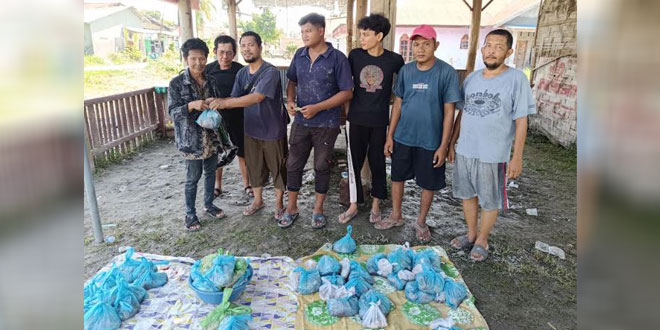 Penyembelihan hewan kurban Perwiridan Al Ikhlas di Batangkuis Pekan