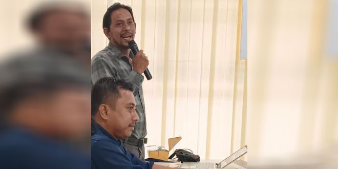Dr. Miswari berbicara dalam workshop kurikulum Pascasarjana IAIN Langsa
