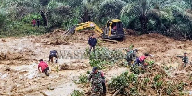 Lokasi longsor di Lingkungan II Kelurahan Wek I, Batangtoru setelah hujan deras