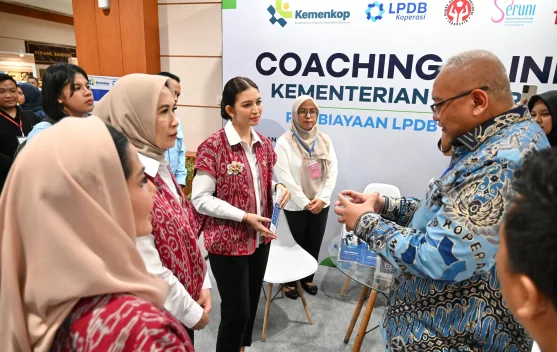 Booth Coaching Clinic LPDB Koperasi di Pontianak saat acara Seruni