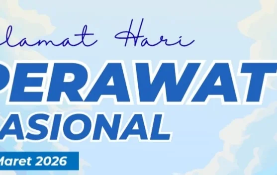 Perawat memberi pelayanan medis sebagai simbol Hari Perawat Internasional