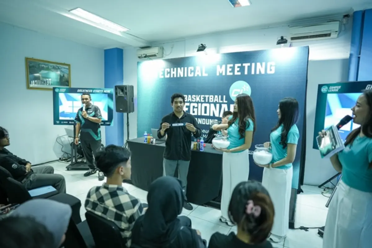 Pertandingan Basketball Campus League Season 1 di UPI Gymnasium, Bandung