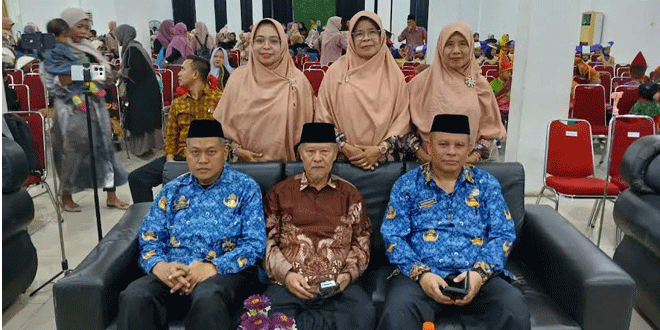 Anak-anak RA tampil pentas seni dan tahfiz saat pelepasan siswa di Kota Medan