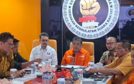 Ilustrasi pemilih dan kursi parlemen menggambarkan suara terbuang