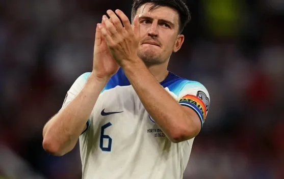 Harry Maguire tampak kecewa setelah dicoret dari skuad Timnas Inggris