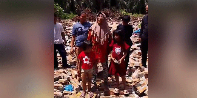 Lansia meminta perlindungan setelah rumahnya dibongkar di Deliserdang