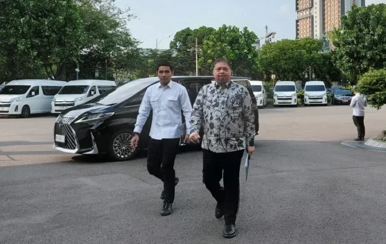 Sejumlah menteri ekonomi memasuki Istana Kepresidenan Jakarta pada 18 Mei 2026