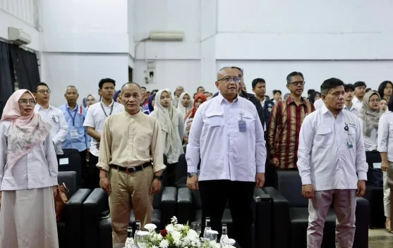 Mahasiswa mengikuti literasi koperasi di kampus Ikopin, Sumedang