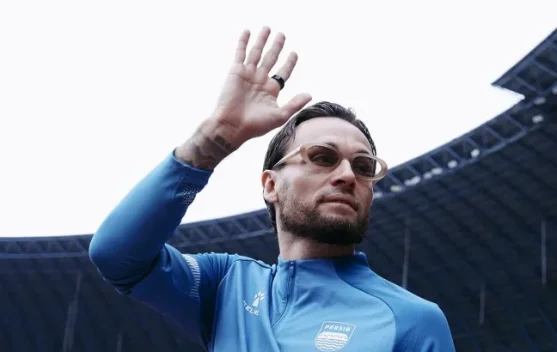 Marc Klok kapten Persib jelang laga kontra PSM di Stadion Gelora B.J. Habibie Parepare