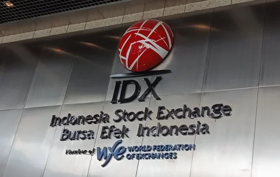 Grafik saham Indonesia dan logo MSCI menunjukkan perubahan indeks pada Mei 2026