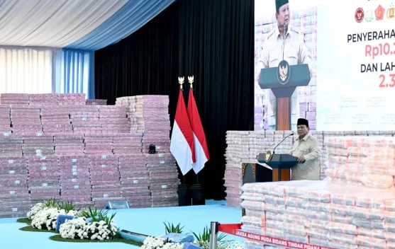 Presiden Prabowo menyampaikan laporan dana mengendap Rp39 triliun di Jakarta