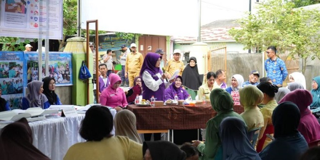 Peninjauan layanan Posyandu Tunas Bangsa IX di Binjai Timur oleh Ketua Tim Pembina