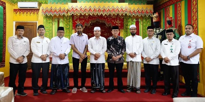Gubernur Aceh menerima kunjungan pimpinan MPU Aceh di Meuligoe