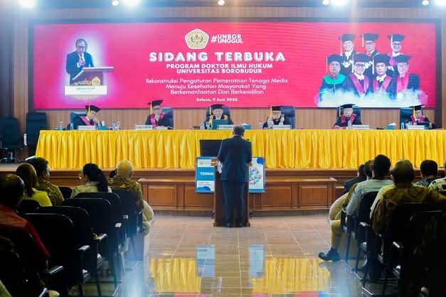 Suasana sidang terbuka promosi doktor Abidin Fikri di Universitas Borobudur