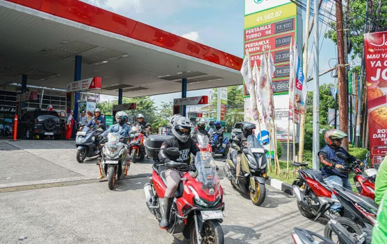 SPBU Pertamina dan papan daftar harga BBM per 10 Juni 2026