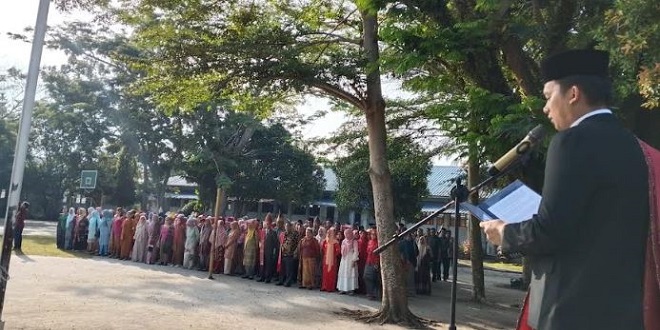 Upacara peringatan Hari Lahir Pancasila 2026 di SMU Negeri 1 Batangkuis