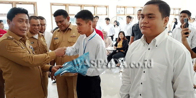 Wakil Bupati membuka pelatihan kerja BLK Deliserdang dan penyematan badge kepada peserta