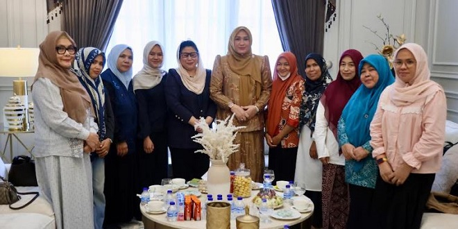 Pertemuan Ketua TP PKK Aceh dengan Ketua IWPG di Banda Aceh