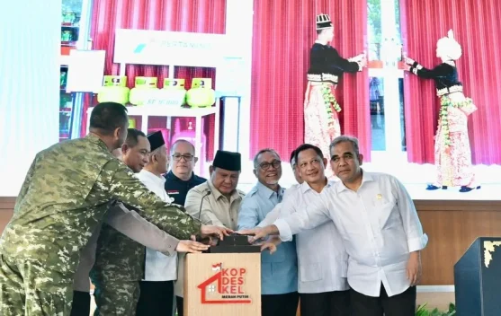 Ilustrasi Koperasi Desa Merah Putih dan distribusi bantuan sosial