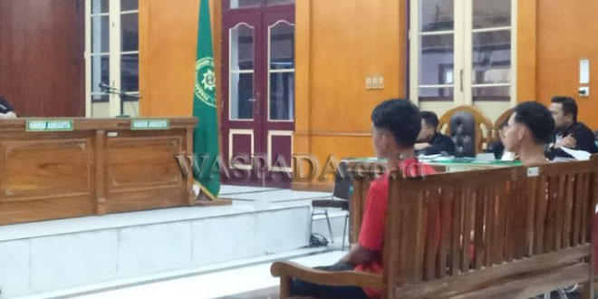 Sidang penetapan penangguhan penahanan dua terdakwa kasus pertalite di PN Medan