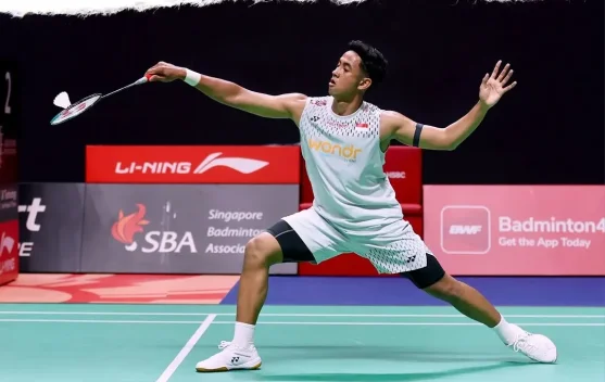 Alwi Farhan dan Lakshya Sen bersiap bertanding di Istora Senayan, Indonesia Open 2026