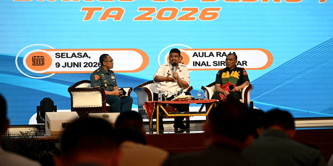 Gubernur Sumatera Utara memberi pembekalan tentang mitigasi Megathrust kepada peserta KKDN Sesko TNI