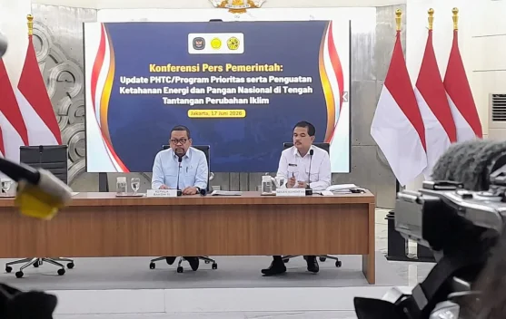 Ilustrasi perbaikan rumah program bedah rumah BSPS dan kegiatan verifikasi penerima bantuan