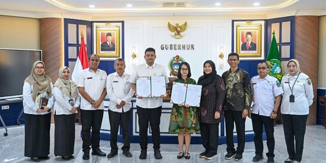 Penandatanganan MoU jejaring pengampuan mata antara Pemprov Sumut dan RS Mata Cicendo