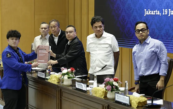Pertemuan Wakil Ketua DPR dengan perwakilan mahasiswa soal penyesuaian BBM dan distribusi LPG