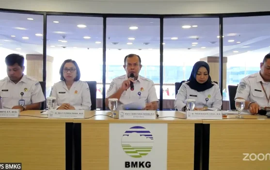 Ilustrasi gempa dan peringatan tsunami oleh BMKG