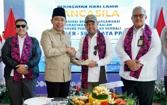 Pesawat Wings Air di bandara, rute Surabaya ke Jember