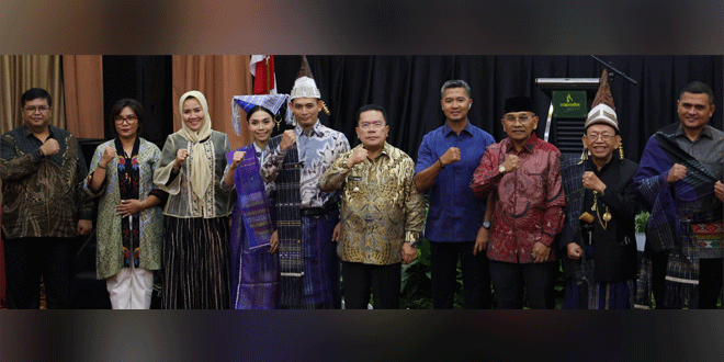 Letkol Inf Agus Mochtadi Rangkuti menerima jabatan Dandim 0207/Simalungun saat acara pisah sambut