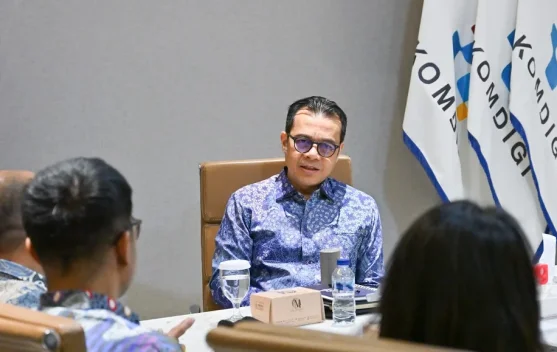 Wamenkomdigi Nezar Patria membahas literasi digital dan AI