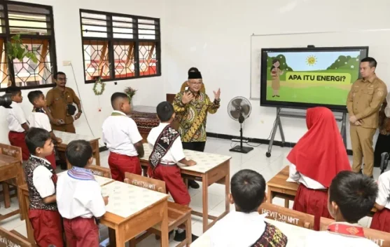 Menteri Dikdasmen meresmikan kelas internasional di SD Aisyiyah Multilingual Darussalam Kudus