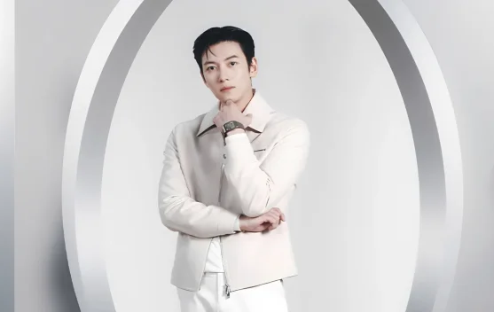 Foto Ji Chang Wook dengan teks berita tentang audit pajak dan klarifikasi agensi