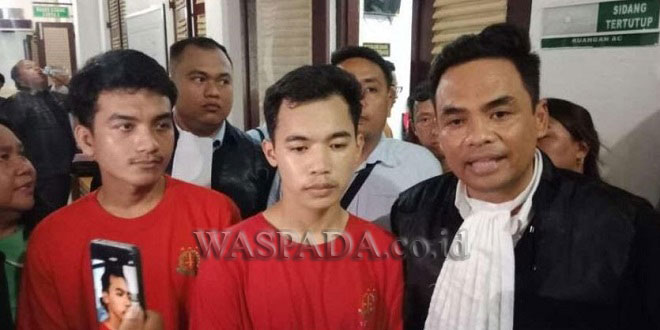 Ilustrasi jeriken dan SPBU sebagai simbol distribusi BBM bersubsidi