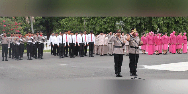 Kapolres memimpin ziarah dan tabur bunga di TMP Pematangsiantar