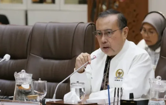 Yahya Zaini menanggapi wartawan terkait tuduhan korupsi BGN dan penjualan titik dapur