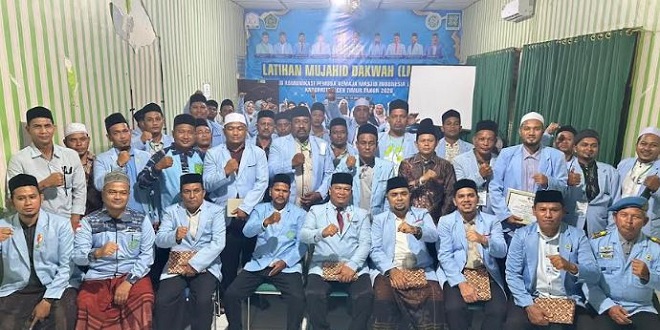 Pengukuhan peserta LMD-1 BKPRMI Aceh Timur di Aula Kantor Kecamatan Julok