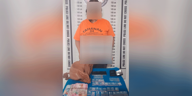 Polisi mengamankan tersangka dan barang bukti sabu di Pematangsiantar