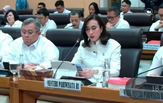 Grafik kenaikan kunjungan wisatawan mancanegara ke Indonesia hingga April 2026