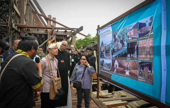 Wapres meninjau lokasi pembangunan Gereja Katedral Salib Suci Baru di Agats Kabupaten Asmat