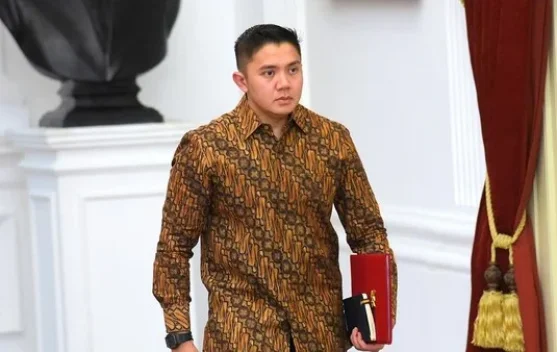 Sekretaris Kabinet Teddy Indra Wijaya fokus bekerja di tengah sorotan publik