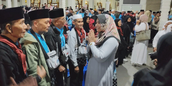 Penyambutan jamaah haji Mandailing Natal di Masjid Agung Nur Ala Nur Aek Godang